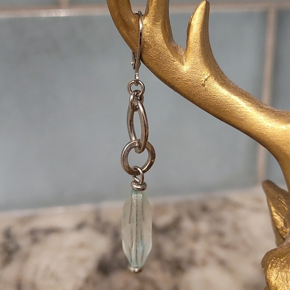 Beautiful light blue silver dangles - Picture 5 of 5